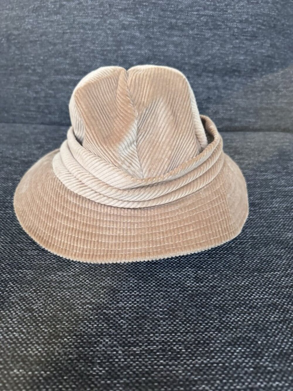 VTG Betmar New York Hat Corduroy Tan One Size